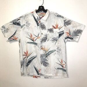 Island Republic Short Sleeve Button Down Size: L